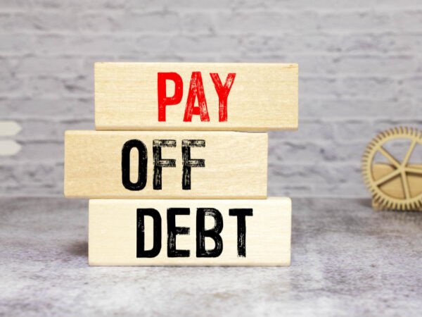 How to Pay Off $10,000 in Credit Card Debt on an Average Salary